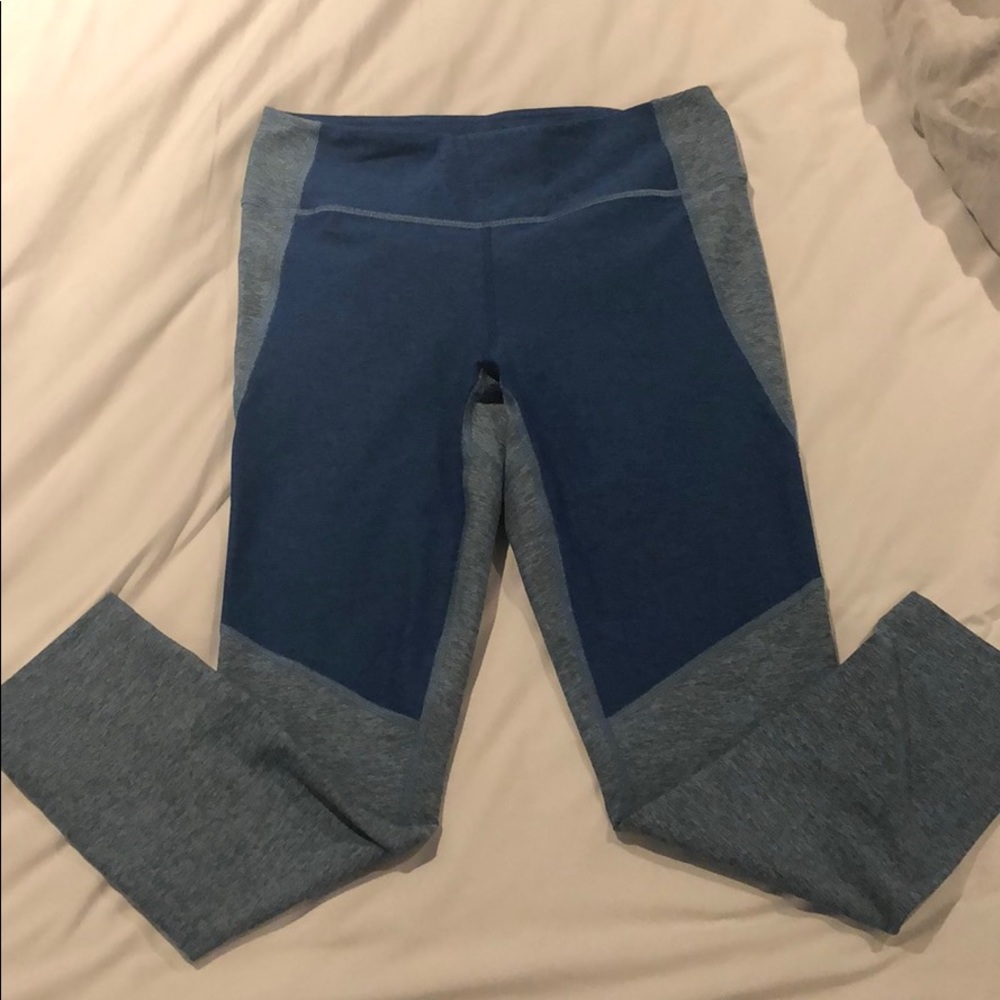 Outdoor Voices Two Toned leggings